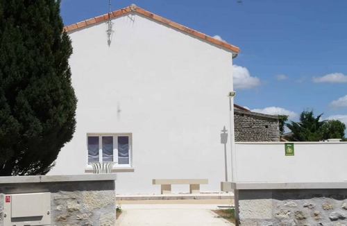 Cisse House | Homerez - House near Futuroscope