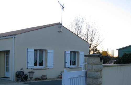 Tonnay-Charente Apartment | Homerez - Nice studio for 2 ppl. with garden and terrace at Tonnay-Charente
