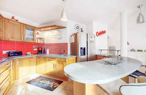 Meschers-sur-Gironde Villa | Homerez - Villa in Meschers-sur-Gironde