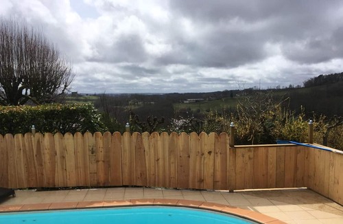 Beynac-et-Cazenac Villa | Homerez - Villa for 6 pers. with swimming pool and terrace in Beynac-et-Cazenac