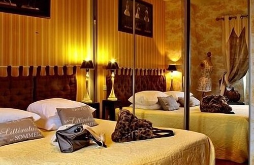 Saint-Saud-Lacoussiere Hotel | Hostellerie Saint Jacques