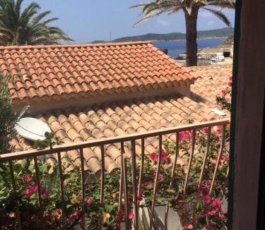 Port-Cros Bed & Breakfast | Hostellerie Provencale