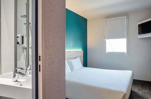Chasseneuil-du-Poitou Hotel | hotelF1 Poitiers Nord Futuroscope
