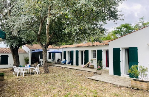 La Cotiniere House | House 0léronaise 12 persons 80 meters from the beach of La Cotinière