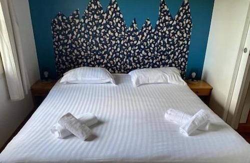 Ternant Apartment | House 11 sleeps 5/7 2 bathrooms