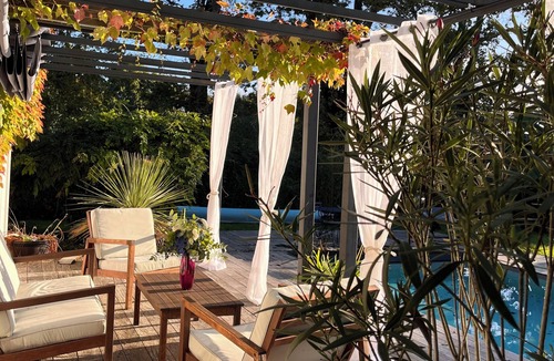 Carignan-de-Bordeaux House | House 155m2 with garden - close to shops - for rent from 1 to 8 months