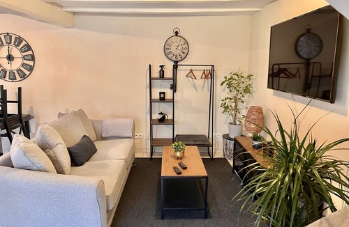 Ruelle-sur-Touvre House | House 2 bedrooms PARKING - WIFI - TERRACE