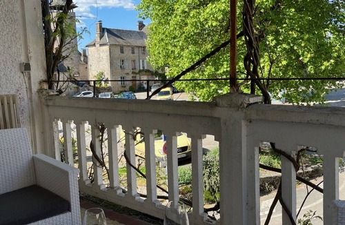 Treignac House | HOUSE 2 BEDROOMS (4people) in TREIGNAC (19 Corrèze) right in the center of the Village