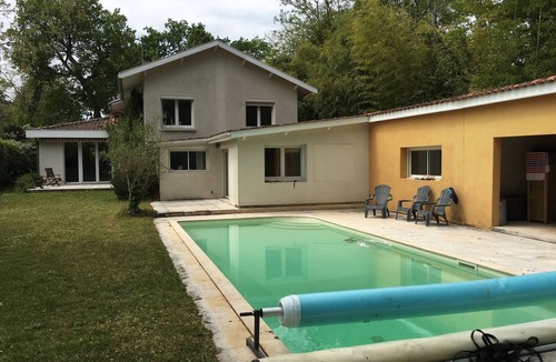 Bruges House | HOUSE 260 M2 5 BEDROOMS POOL GARDEN 1. 600 M2 NEAR BORDEAUX CENTRE