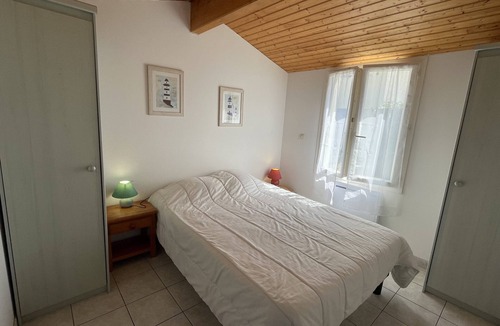 Le Chateau-d'Oleron House | House for 6 people in small residence with swimming pool.