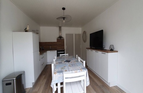 Bourcefranc-le-Chapus House | House for 6 people with swimming pool and garden, 200m from the sea!