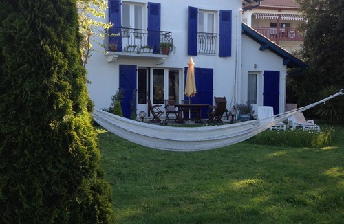 Hendaye House | HOUSE HISTORY 1850 4 STARS T5