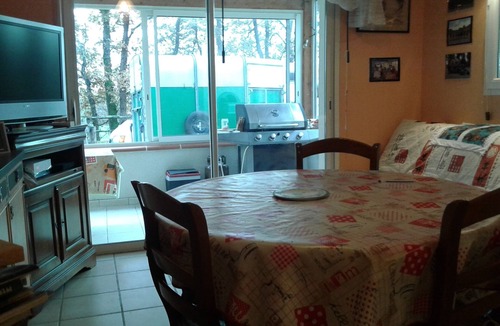 Pailloles House | House in a rural setting with horses nearby