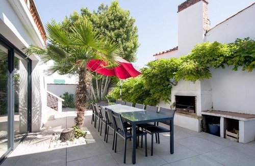 Le Bois-Plage-en-Re Villa | House LES BURONS .
