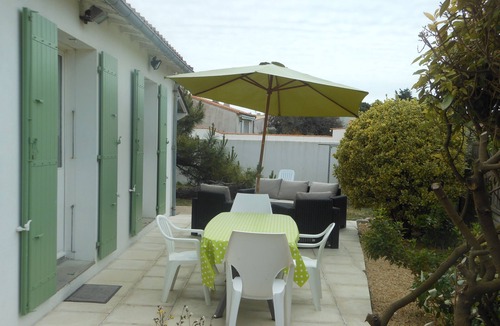 Sainte-Marie-de-Re House | House near the sea