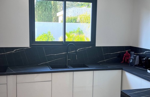 Carnoux-en-Provence Villa | House, pool, jacuzzi 5 mins from cassis perfect for 2 couples/children