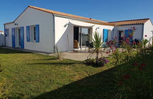 Saint-Denis-d'Oleron House | House the air of the wind