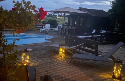 Lavardac House | House with an amazing view, private pool, yet only 8 mins walk to town.