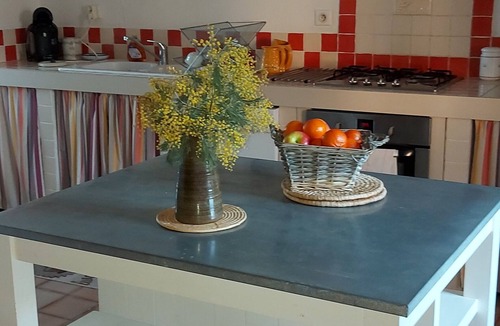 La Remigeasse House | House with enclosed garden adjacent cycle path leading to the beach. Internet