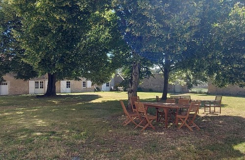 La Remigeasse House | House with enclosed garden adjacent cycle path leading to the beach. Internet