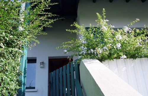 Saint-Jean-de-Luz House | House with garden, quiet, 10' walk from the main beach and 15' from Spain