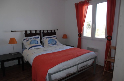 Port-des-Barques House | House with private Jacuzzi and heated pool in the residence