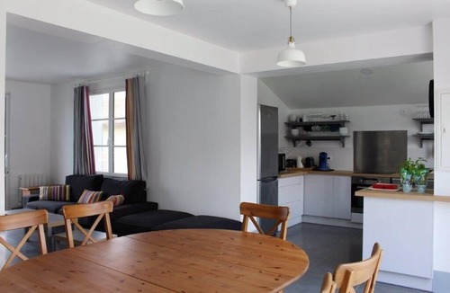 Capbreton House | House with swimming-pool for 10/12 persons- Free Wifi