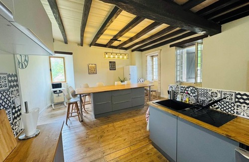 Mouton House | House with swimming pool in Charente. Ideal for families, games room.