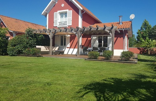 Lege-Cap-Ferret House | House with terrace, outdoor kitchen and lovely garden to enjoy the sun