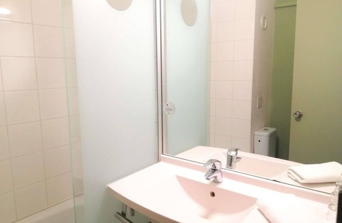 Poitiers Hotel | ibis budget Poitiers Sud