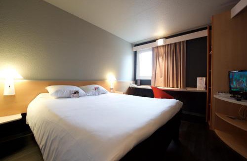 Lons Hotel | ibis Pau Lescar