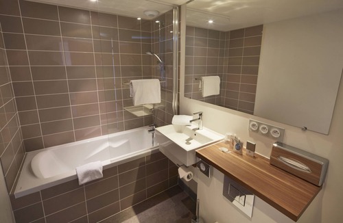 Begles Hotel | ibis Styles Bordeaux Begles Arena