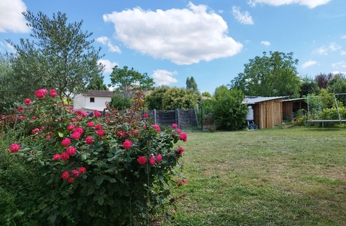 Sainte-Eulalie Apartment | Ideal apartment near Bordeaux and amenities (shopping center, restaurants, cinema)