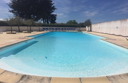 La Flotte House | Ile de Ré La Flotte, Comfortable house 5 to 7 people, SPA, garden & swimming pool