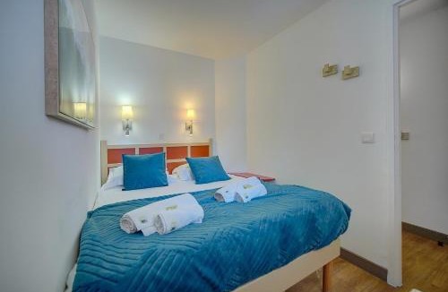 La Croix des Gardes Apartment | IMMOGROOM - 2 Rooms - Renovated - Pool - Air conditioning - Parking - Wifi