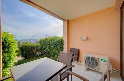 La Croix des Gardes Apartment | IMMOGROOM - 2 Rooms - Renovated - Pool - Air conditioning - Parking -