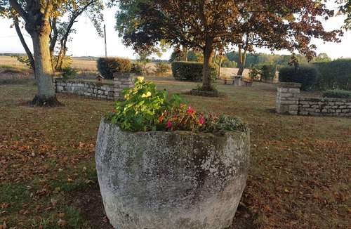 Moncontour House | In the countryside for Prof et Voyageur