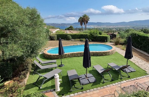 Grimaud House | In Grimaud, sea view villa with pool, for 8 people
