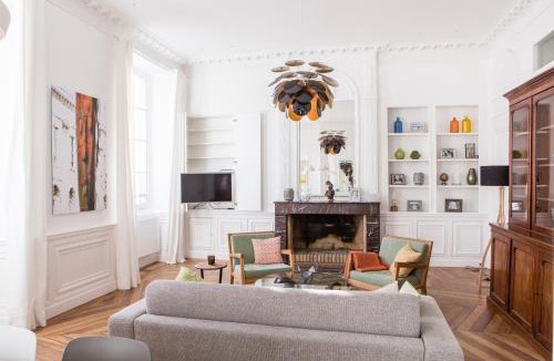 Bordeaux Golden Triangle Apartment | Intendance beautiful apartment