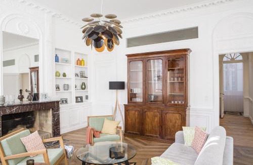 Bordeaux Golden Triangle Apartment | Intendance beautiful apartment