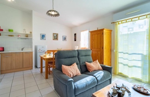 Vaux-sur-Mer Apartment | Jardins de Pontaillac by Interhome