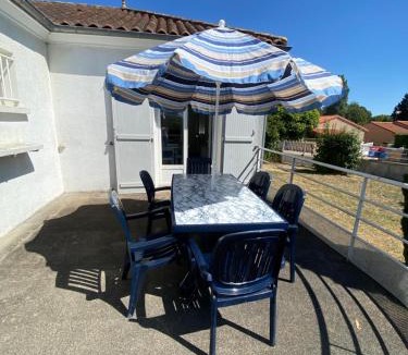 Jaunay-Clan House | jocelyne