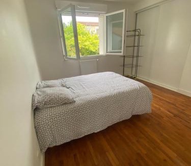 Jaunay-Clan House | jocelyne
