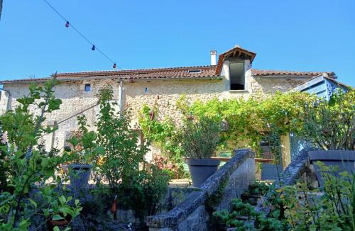 Bourdeilles House | Joli gîte avec vue sur le château