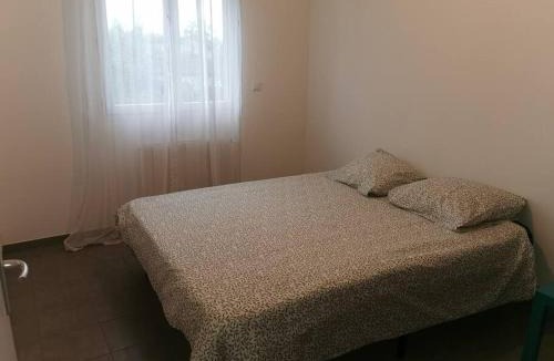 Saint-Andre-de-Cubzac Villa | Jolie maison entière avec 3 chambres centre ville