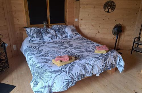 Lunas Cabin | kotas au bord de l'eau Les loges du temps a Lunas