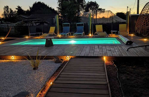 Hure House | L'échappée Huroise, private pool and spa