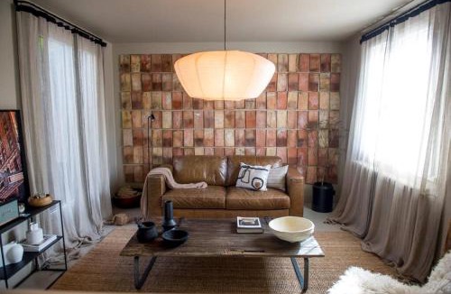 Ruelle-sur-Touvre Apartment | L’Étage et son patio