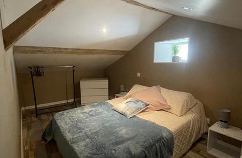 Beaumont Apartment | L'Abeille SAS le jardin de Messie
