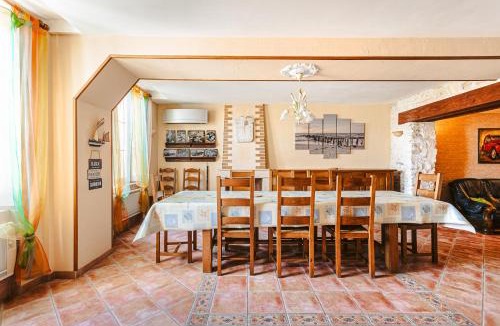 Romegoux House | L' Aixoise